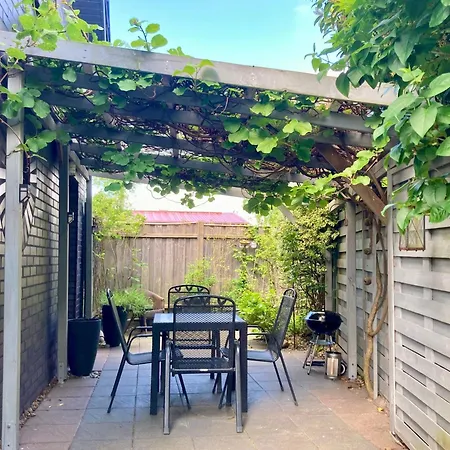 Nedal Neug100 Ferienhaus *